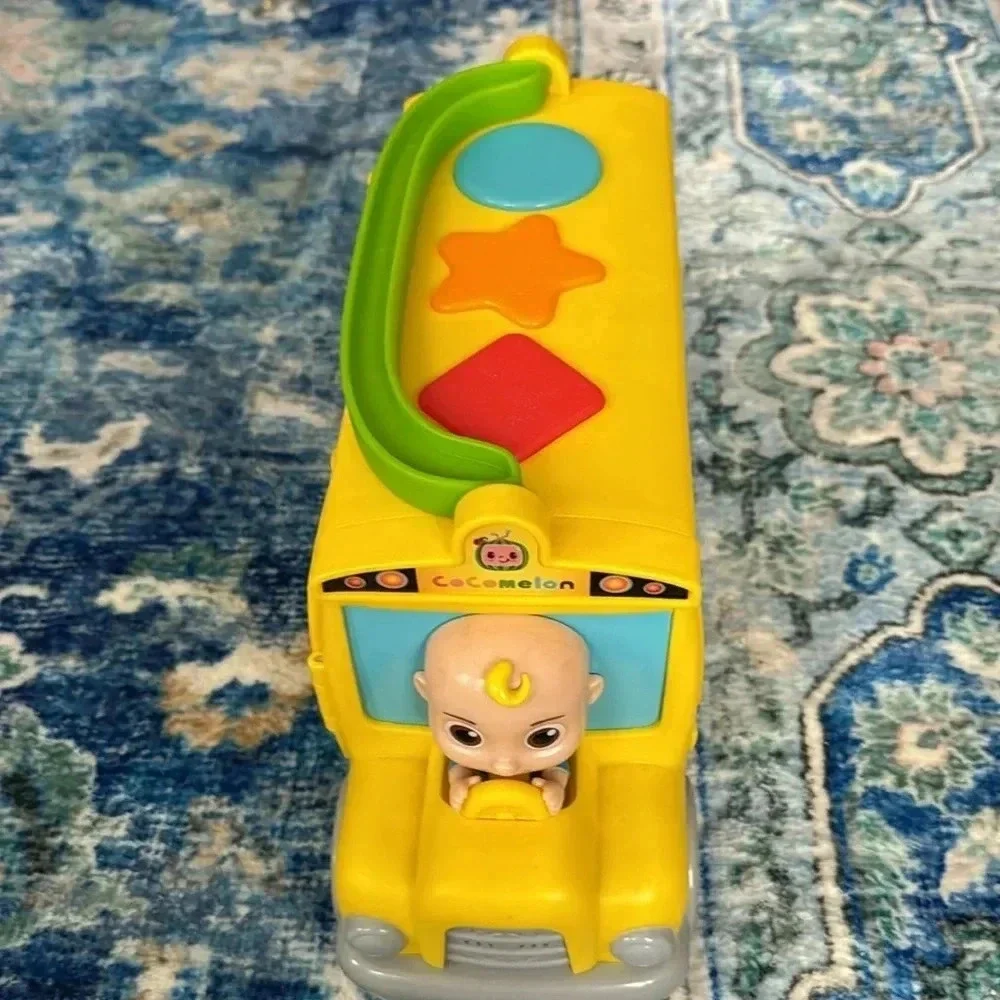 Cocomelon Musical Learning Bus